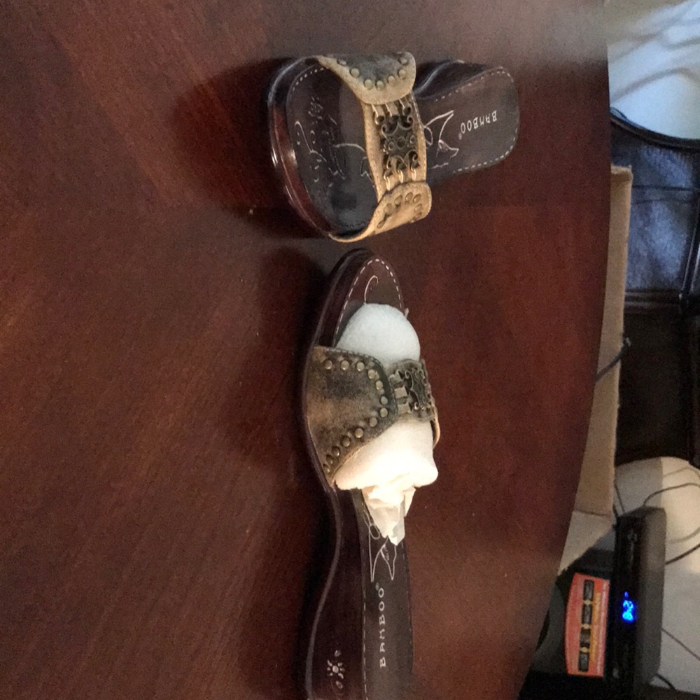 Lady slip on
